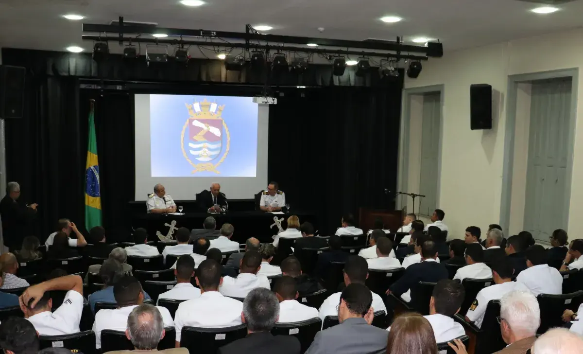 AMRJ e DPHDM realizam painel sobre construção de Monitores