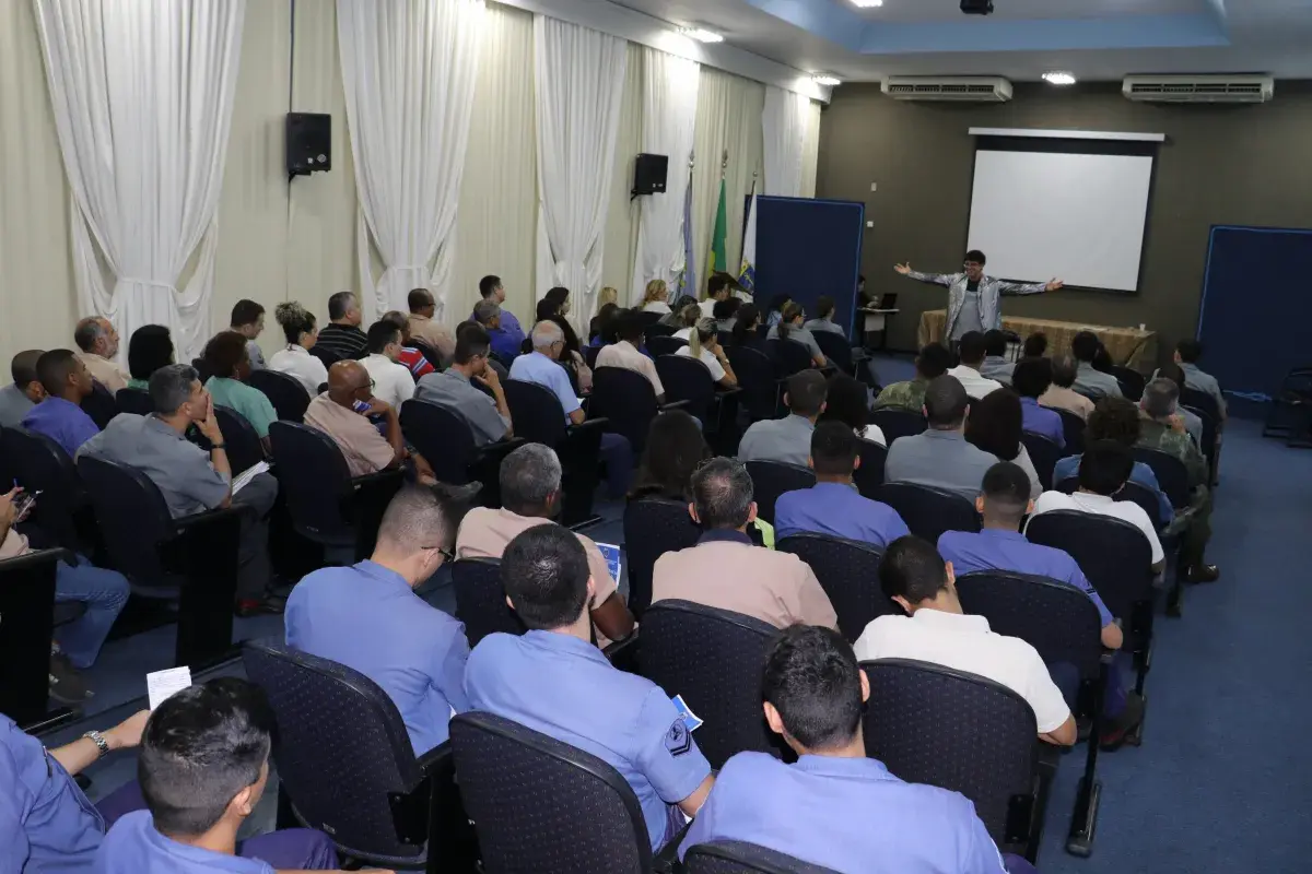 AMRJ promove apresentação teatral para conscientizar contra tabagismo