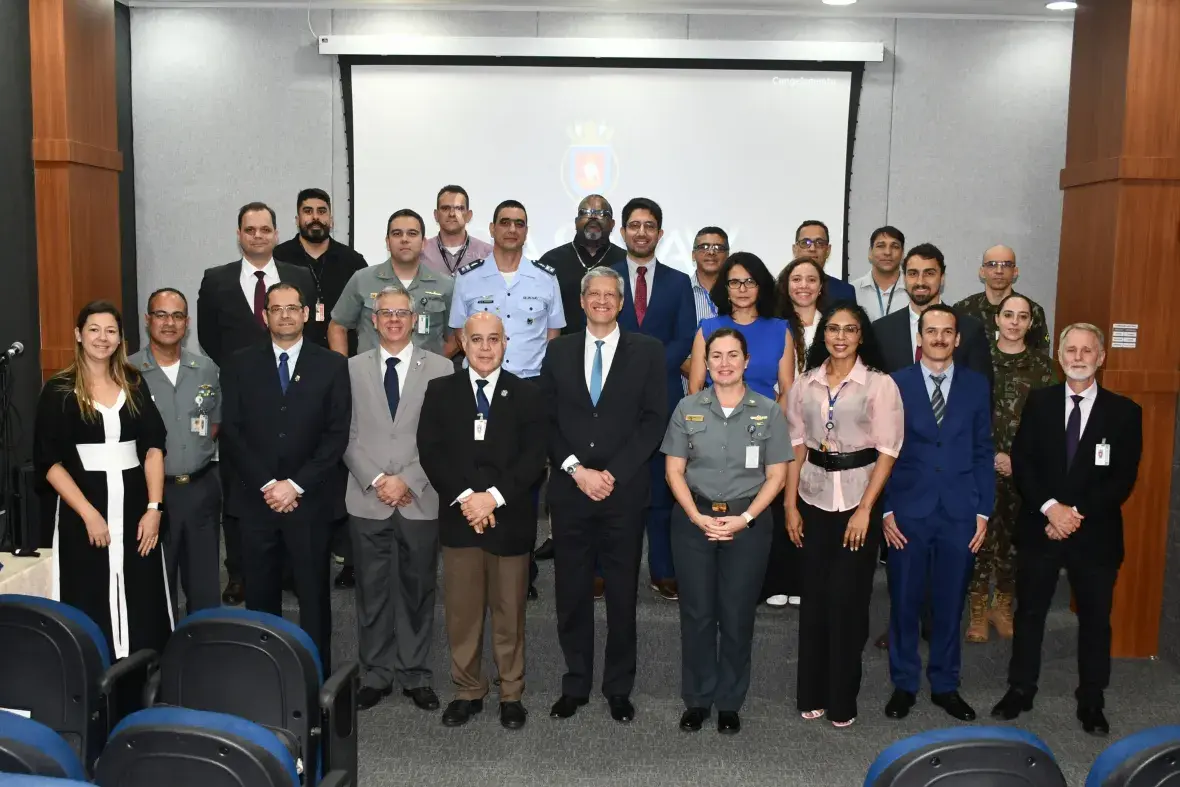 Auditores TCU e FA