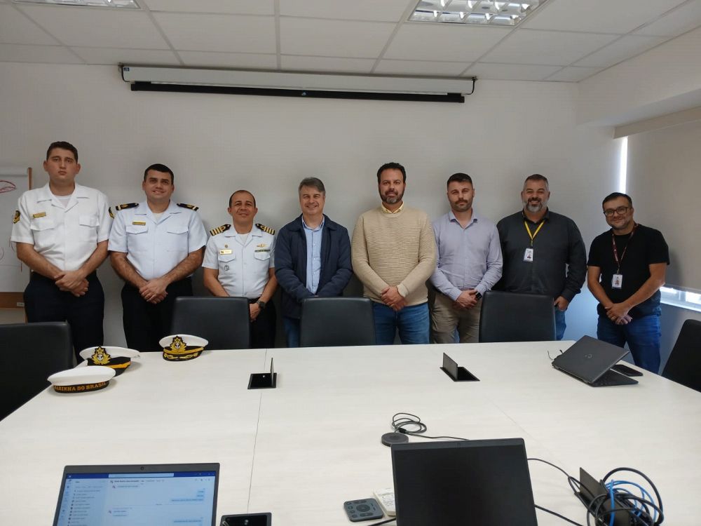 Capitão dos Portos acompanhado de comitiva da CFPA e representantes da CCR ViaSul
