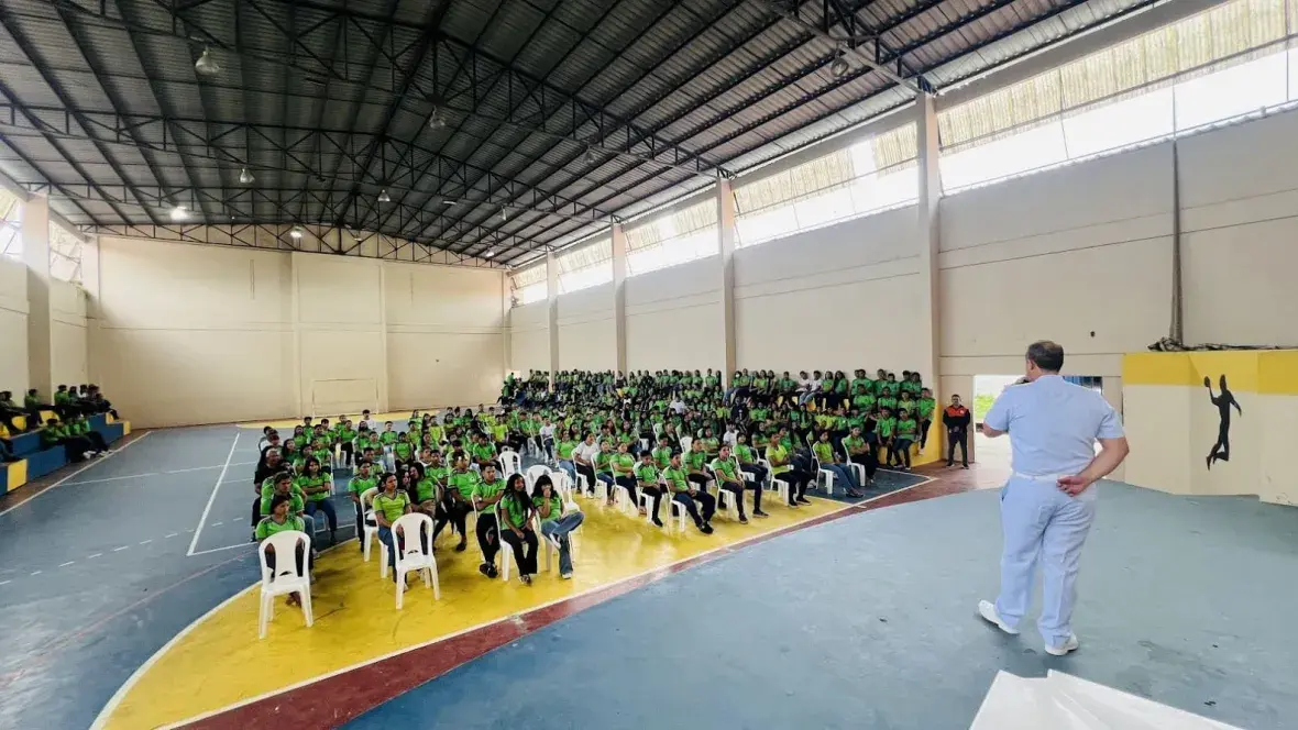 Capitania Fluvial de Tabatinga realiza palestra “Vem pra Marinha!” em escola pública no município de Jutaí-Amazonas