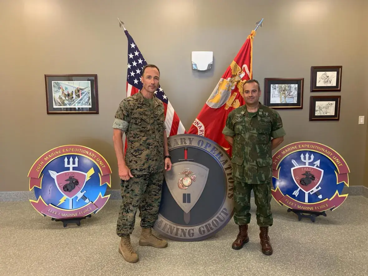 Um dos locais visitados foi o Expeditionary Operational Training Group