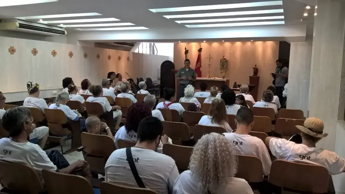 Visitantes conheceram a capela da Fortaleza de São José da Ilha das Cobras
