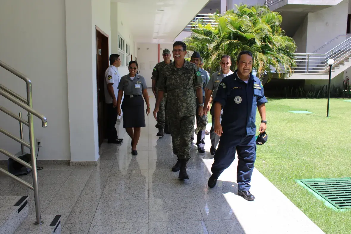 AE (FN) Armando foi recebido pelo Comandante do 3º Distrito Naval, VA André