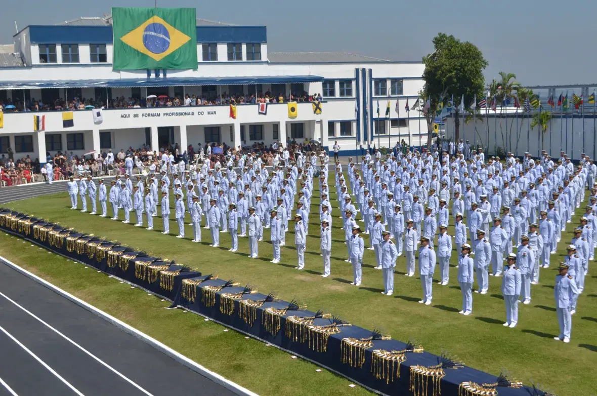A Marinha do Brasil formou 83 novos Oficiais Fuzileiros Navais em 2017