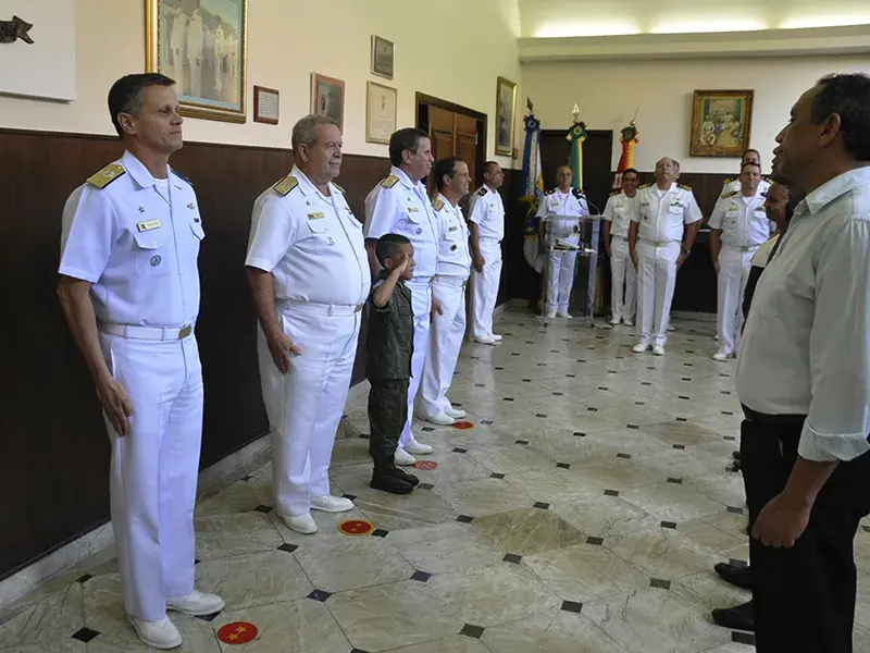 CGCFN realizou homenagem aos servidores civis que servem no Corpo de Fuzileiros Navais