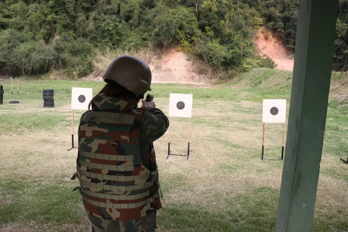 As militares participaram de adestramento de tiro