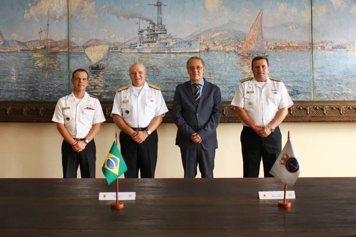 Parceria entre Marinha do Brasil e ABL visa à difusão da leitura ao redor do mundo