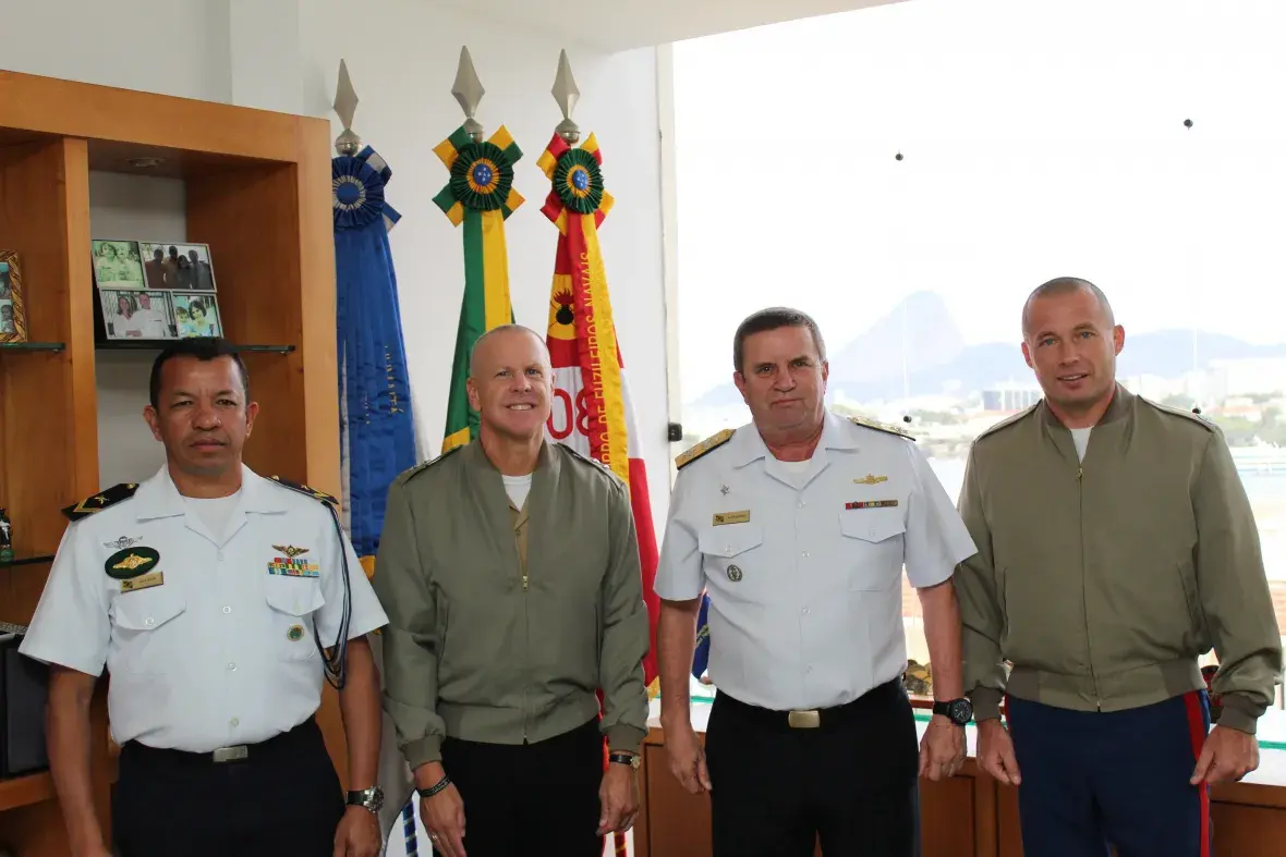Comandante-Geral do CFN recebeu visita do Comandante do MARFORSOUTH e comitiva