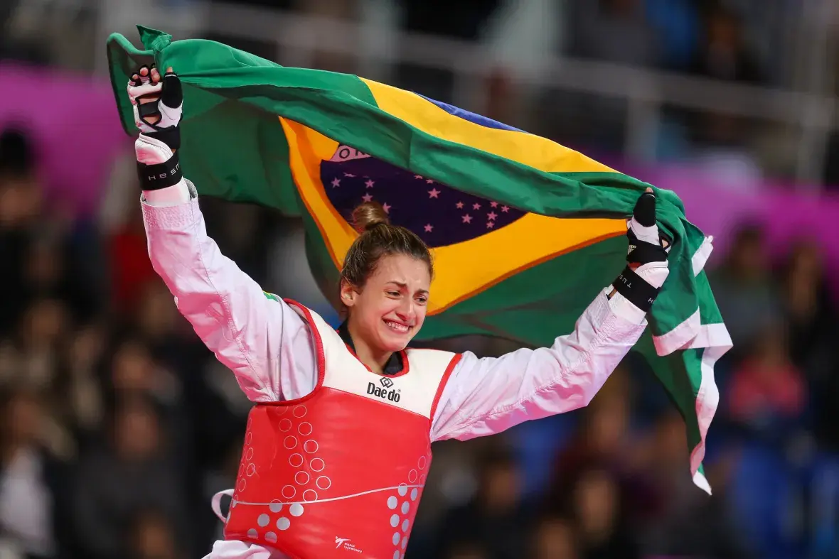 3º SG (RM2-EP) Milena Titoneli na conquista do ouro no Taekwondo. Foto: Secretaria Especial do Esporte/Flickr