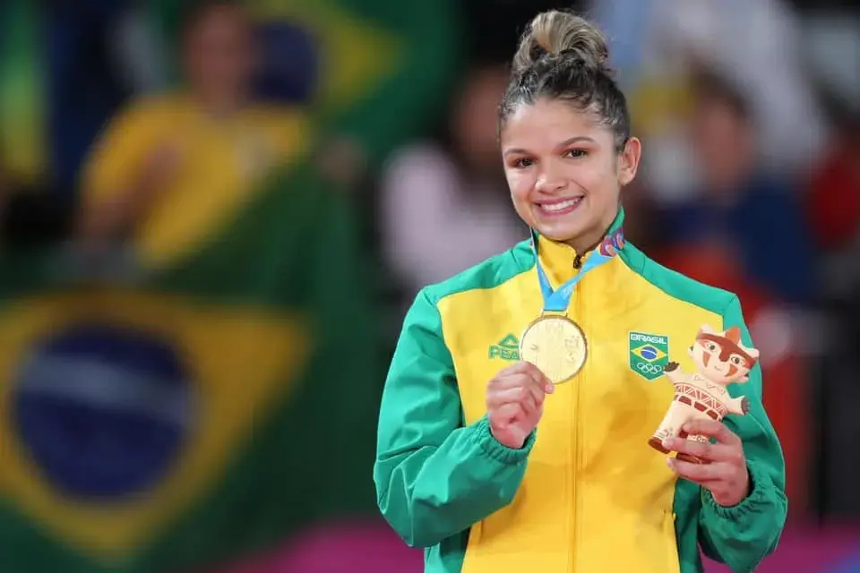 A Sargento Larissa Pimenta conquistou o ouro no judô