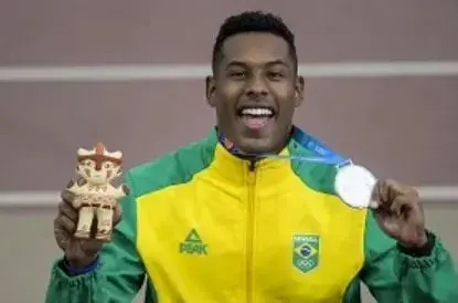 O Sargento Paulo André (100m) conquistou a prata no Atletismo