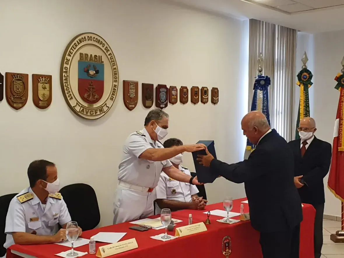 O Comandante-Geral do CFN foi agraciado nesta manhã pela AVCFN