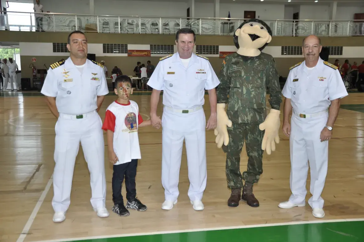 "Um Dia de Fuzileiro Naval" reuniu pessoas com necessidades especiais e seus familiares no CIAMPA