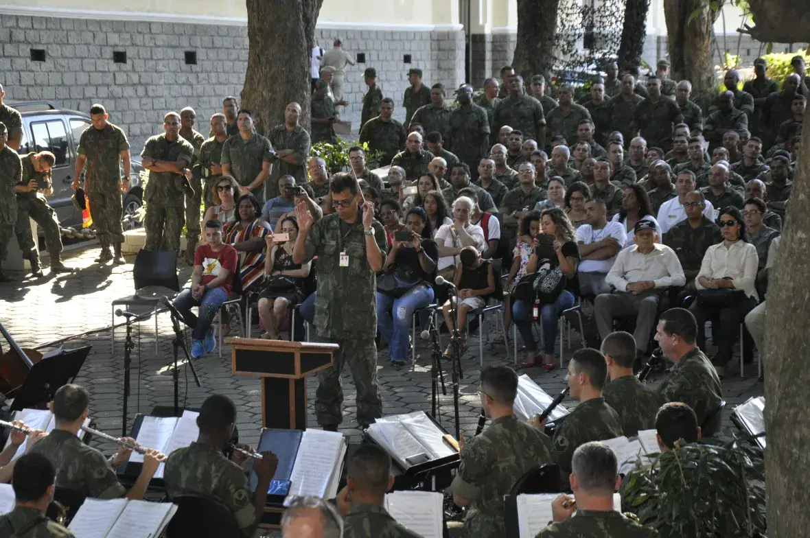 Banda Sinfônica do CFN realizou apresentação alusiva ao Dia do Músico