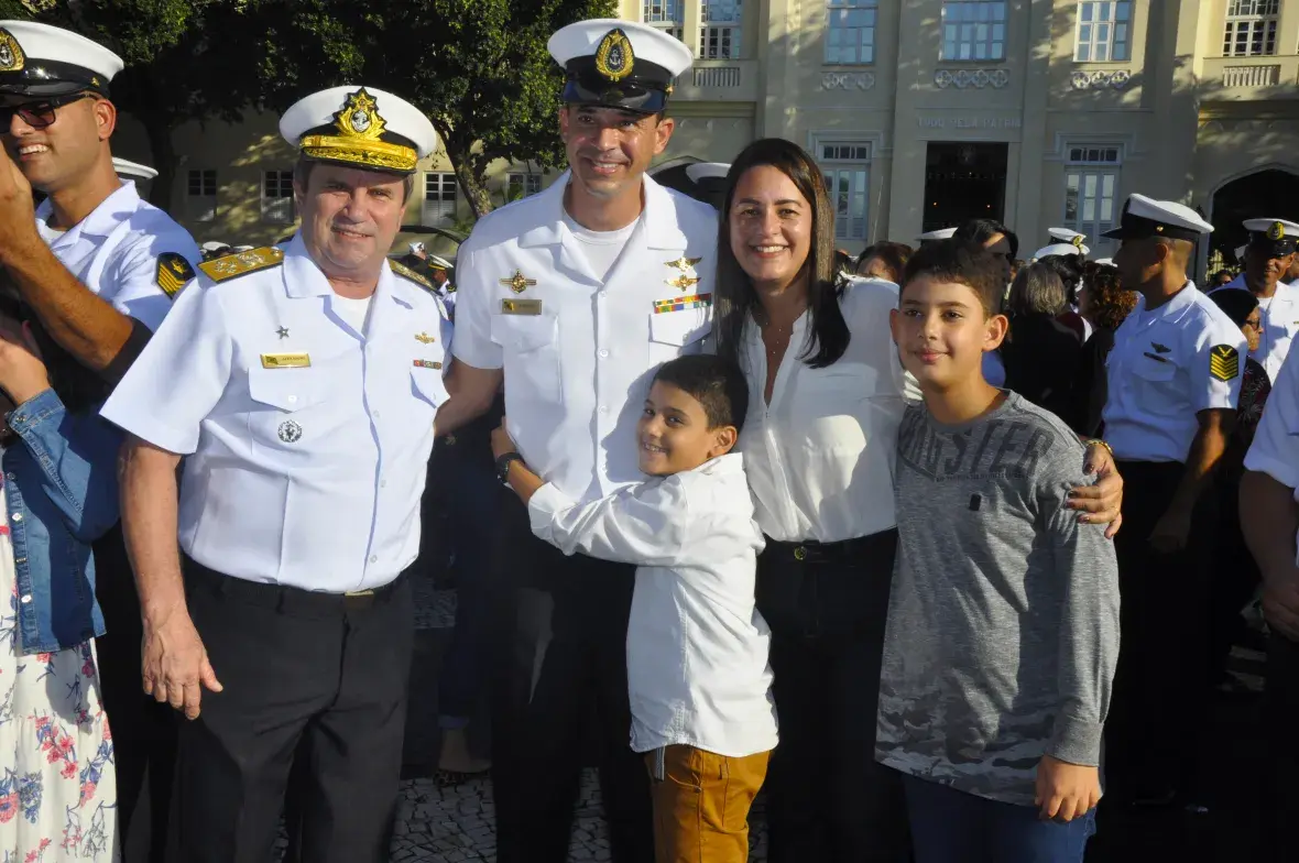 Cerimônia alusiva à Batalha Naval do Riachuelo reuniu Família Naval na Fortaleza de São José