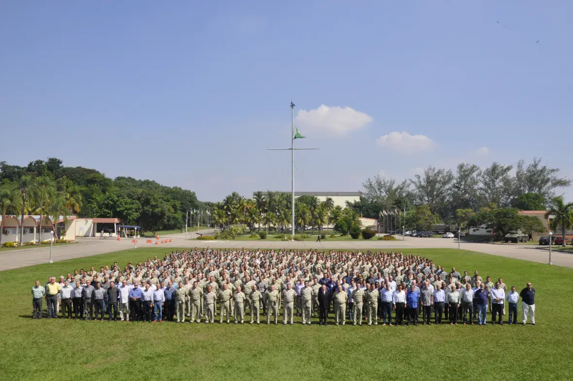 Oficiais que servem às Organizações Militares do CFN se reuniram no CIASC
