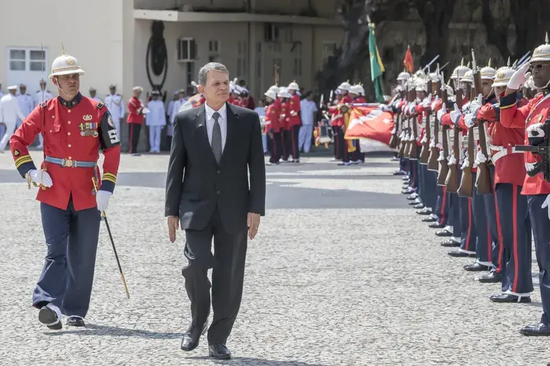 Revista à Guarda de Honra pelo Ministro da Defesa