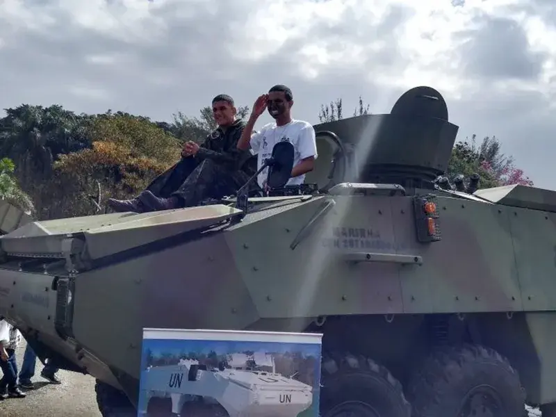 Um Dia de Fuzileiro Naval reuniu crianças e adolescentes no CIASC