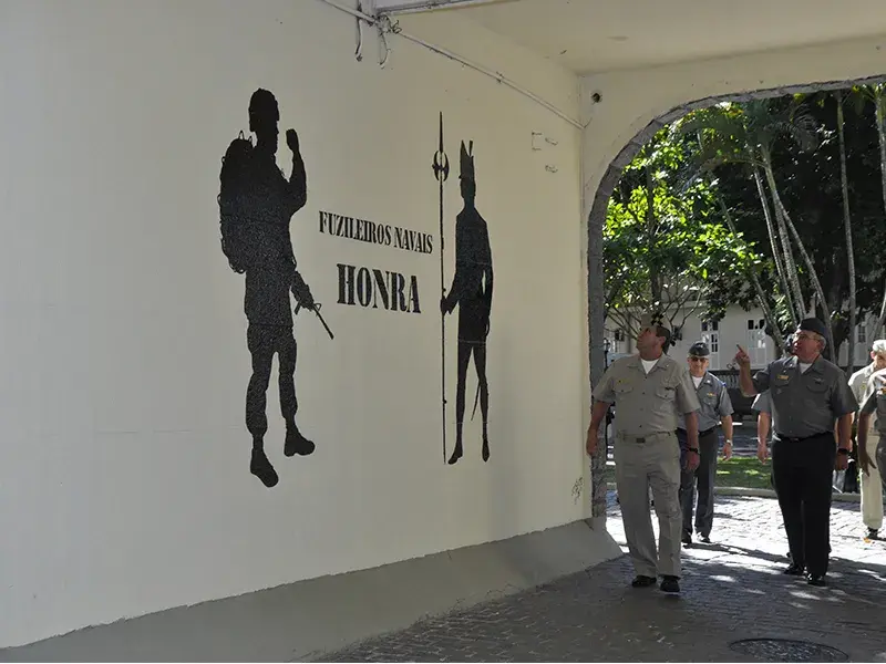 Comandante da Marinha visita Fortaleza de São José da Ilha das Cobras, no dia 7 de agosto