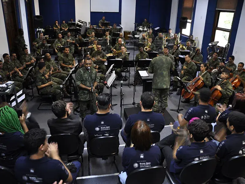 A Banda Sinfônica interpretou clássicos nacionais e internacionais durante apresentação