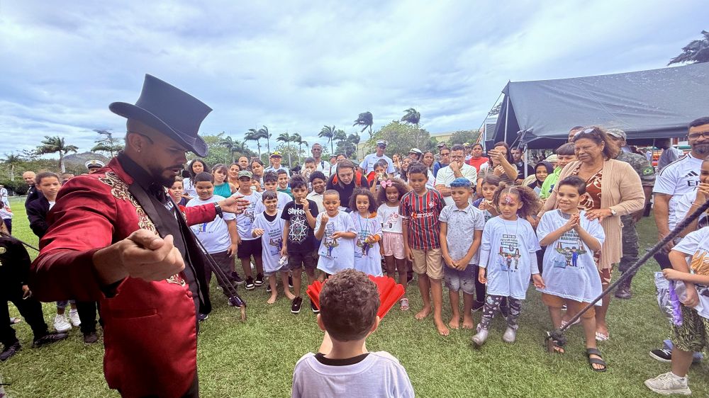 Apresentações diversificadas marcaram o evento "Um dia de Fuzileiro Naval e Marinheiro"