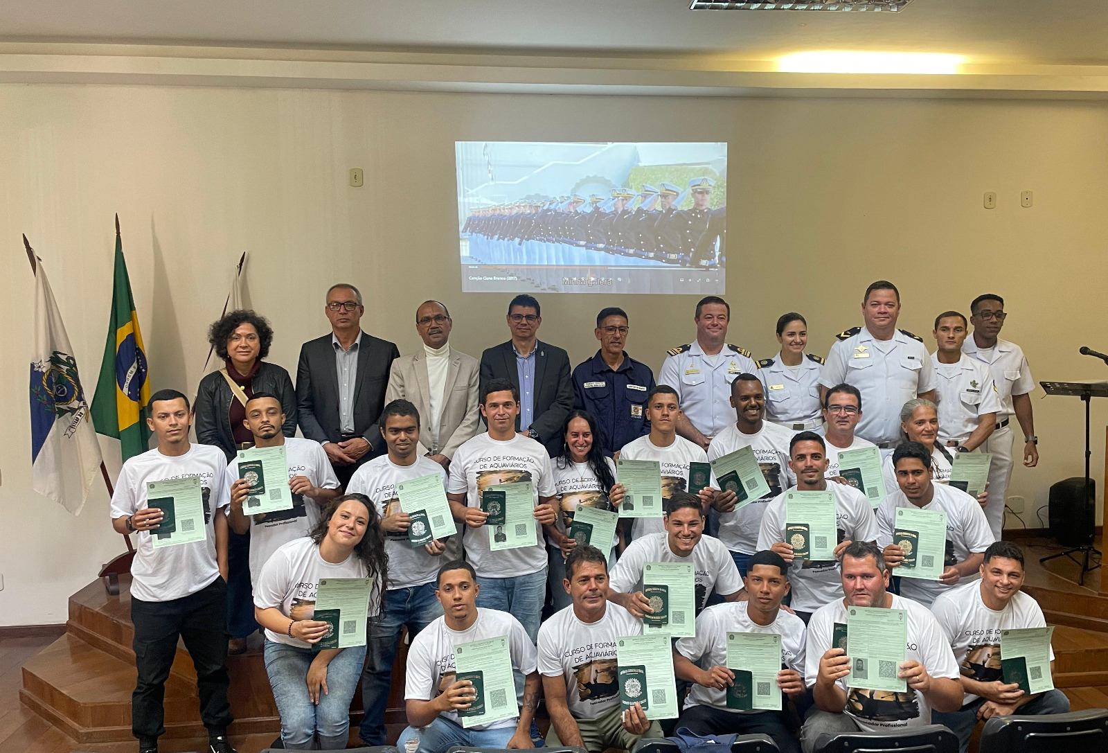 Formandos do curso CFAQ-POP1MOP1