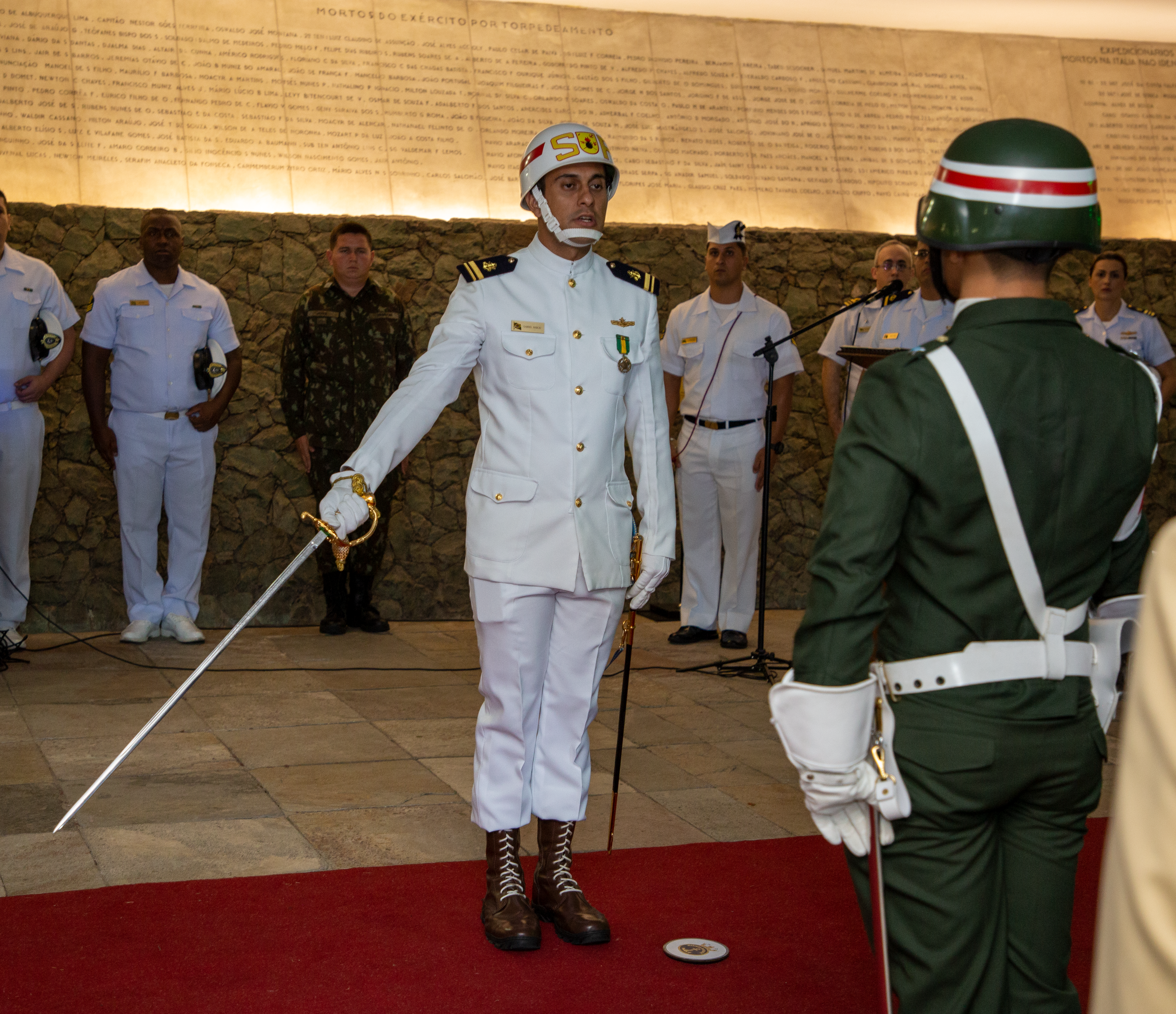 Marinha do Brasil assume a guarda do Monumento aos Mortos da Segunda Guerra Mundial