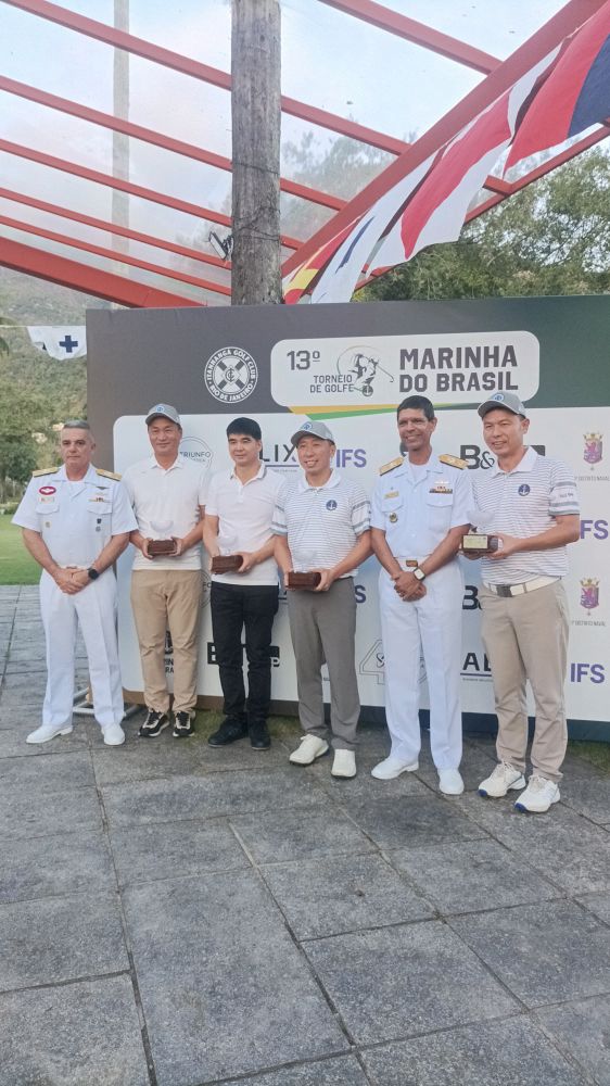 Entrega de premiação do 13º Torneio de Golfe Marinha do Brasil
