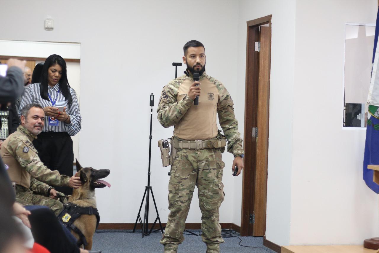 1ºBatalhão de Operações Litorâneas de Fuzileiros Navais participa de evento de Forças Federais de Segurança com Cães