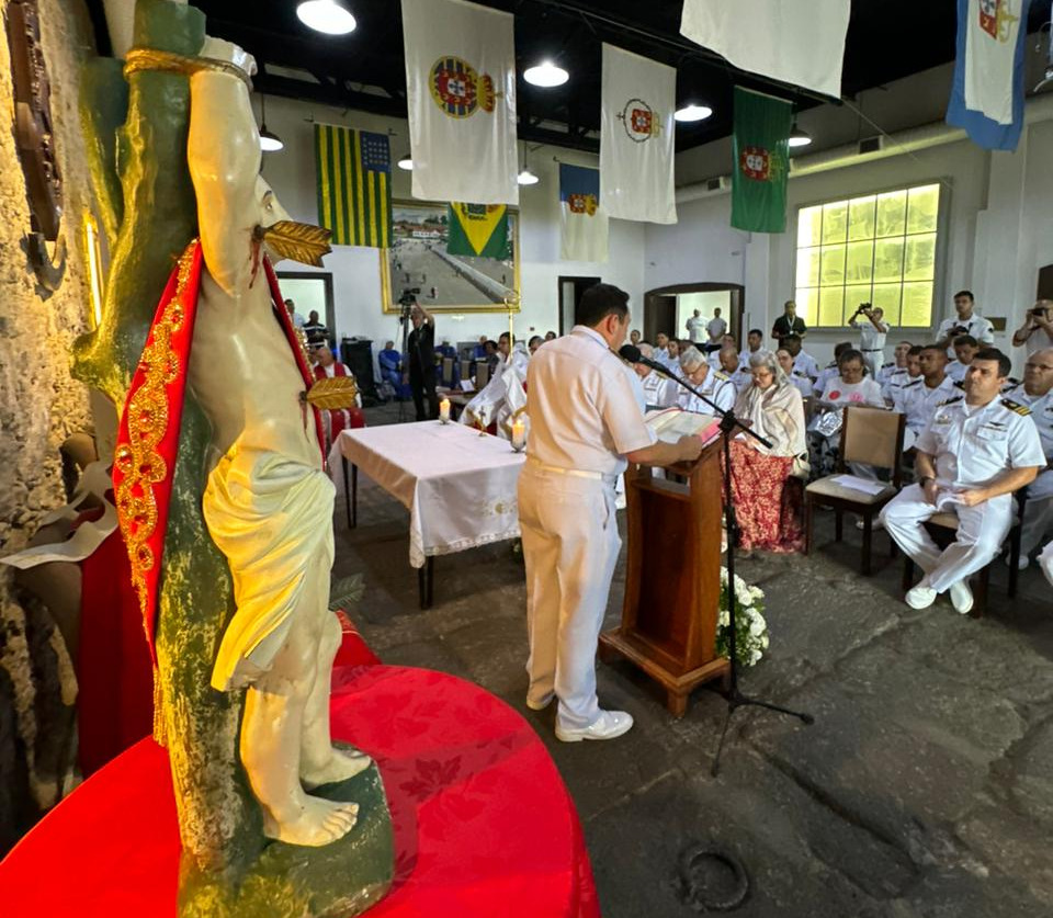 Comando do 1º Distrito Naval realiza procissão marítima a São Sebastião