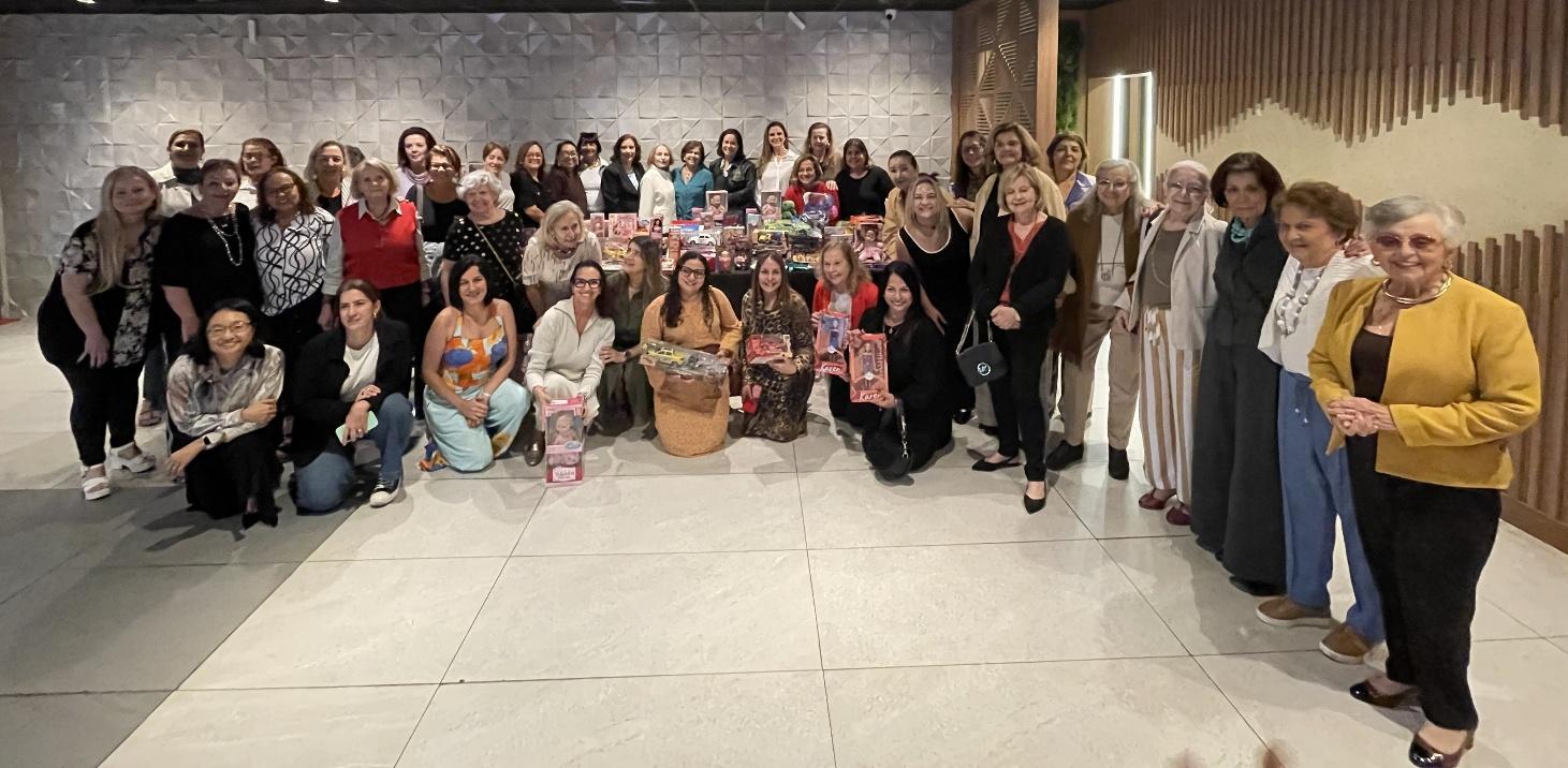 Evento solidário arrecada brinquedos para crianças da Família Naval