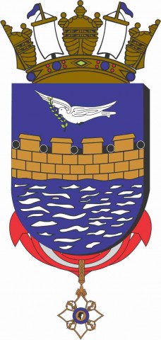 Brasão esquerdo