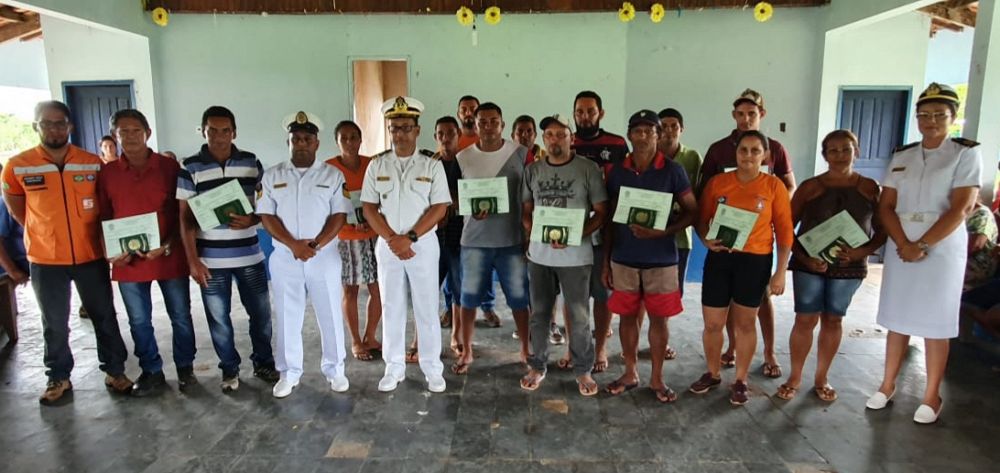 Entrega de Caderneta de Inscrição e Registro (CIR) e Certificado