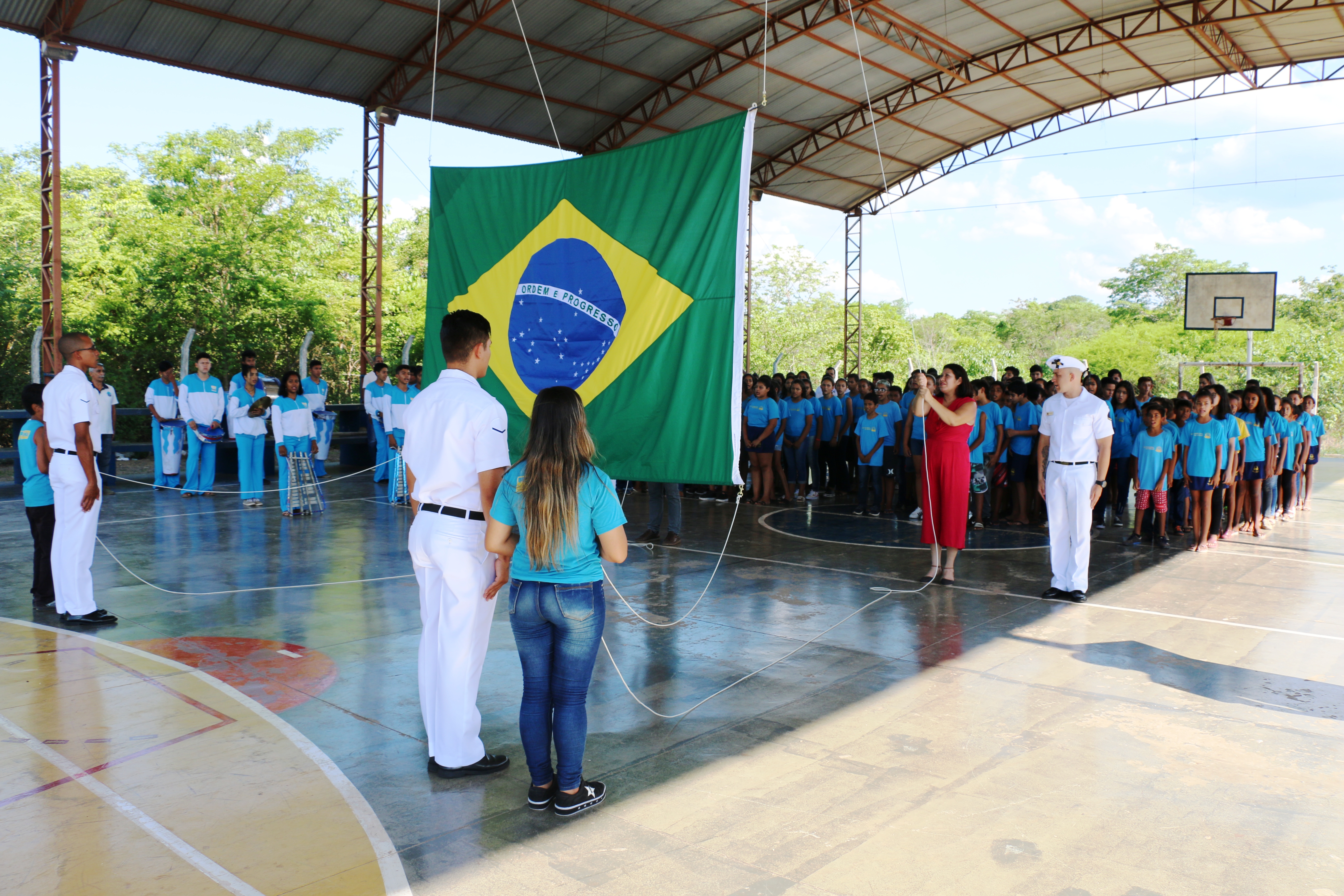 Cerimonial à Bandeira na E. M. Almirante Tamandaré