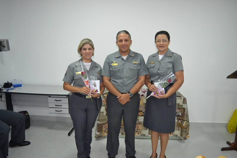 Capitão dos Portos, CC Cristiano, com militares da CFMT