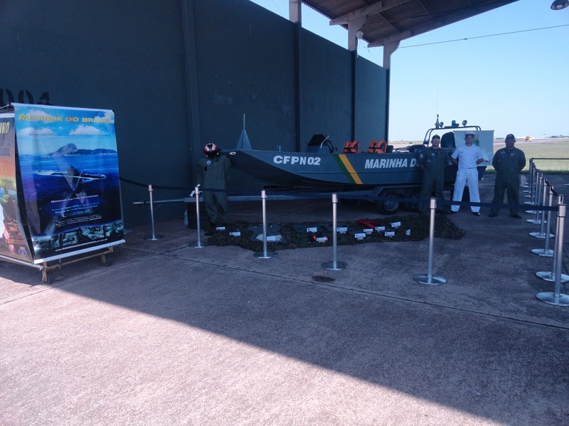 Militares da CFPN e do HU-4 durante o evento