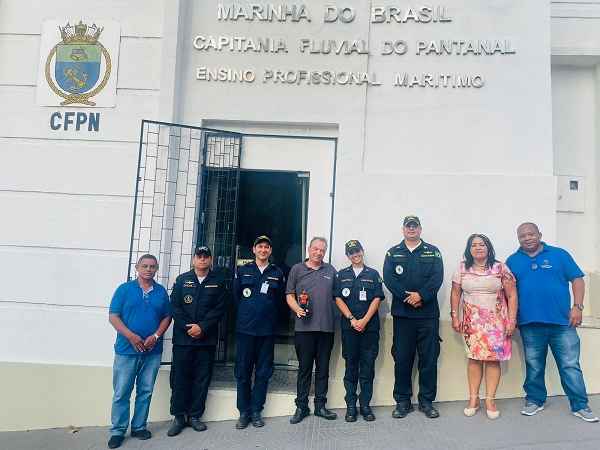 Militares e servidores civis da CFPN e reprensentante da certificadora