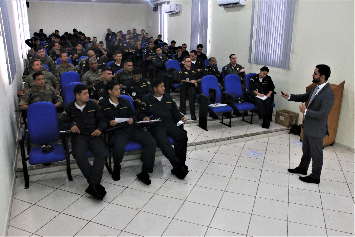 Palestra foi ministrada pelo Delegado da Polícia Civil de Corumbá, Filipe Araújo