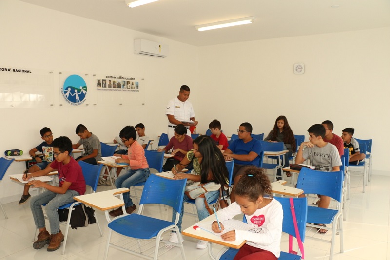 As aulas são oferecidas aos dependentes de militares e servidores civis do Com6ºDN