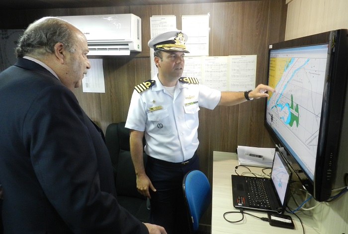 Embaixador Carlos Simas no Centro de Operações Ribeirinhas do NTrFluParaguassu