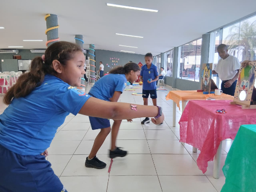 Crianças participaram de atividades recreativas