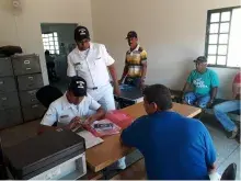 Militares da CFPN durante atendimento à população de Coxim