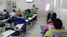 Instrutor CMG (Ref) ARAQUEN ministrando aula