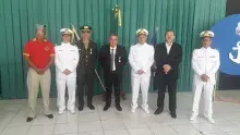 Personalidades civis e militares durante a cerimônia