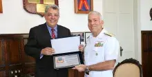 Contra-Almirante Arentz recebe homenagem no Com6DN