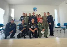 EsqdHu61