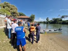 Instrução prática às margens do Rio Jauru