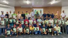 Novos aquaviários com a Caderneta de Inscrição e Registro