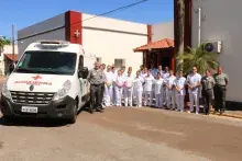 Chegada de nova ambulância amplia capacidade de atendimento do HNLa